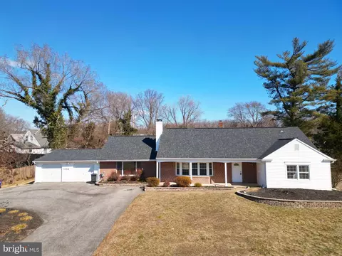 12616 Buckingham Dr, Bowie, MD 20715