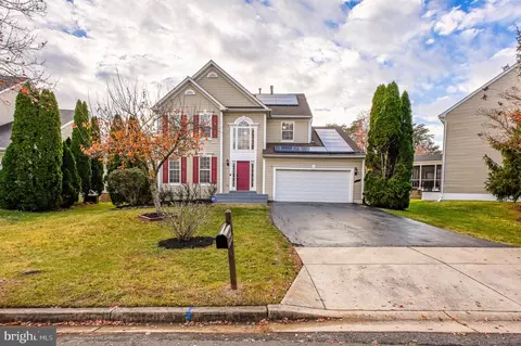 7202 Bay Wood Dr, Lanham, MD 20706