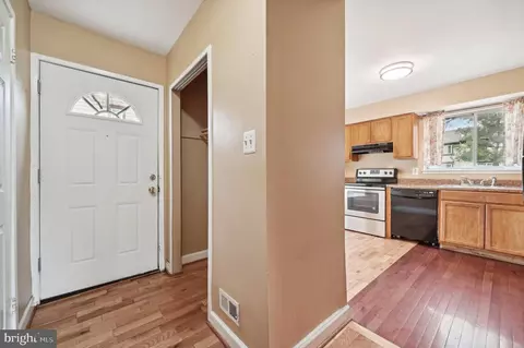 Entry Way - 15627 Millbrook Ln #8, Laurel, MD 20707 photo 1 of 4