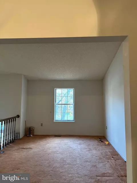 Living - 11806 Cleaver Dr, Bowie, MD 20721 photo 2 of 6