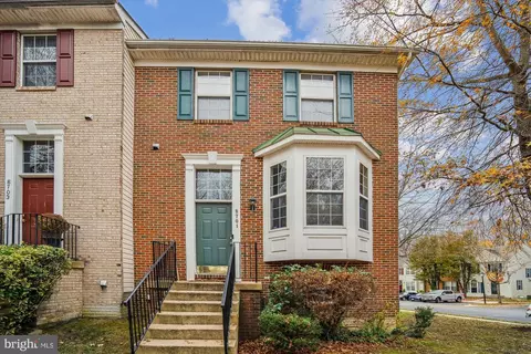 8701 Community Square Ln, Marlboro, MD 20772