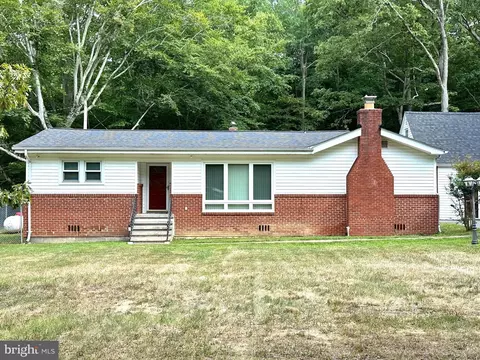328 Manning Rd E, Accokeek, MD 20607