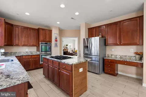 Kitchen - 10018 Erion Ct, Bowie, MD 20721 photo 4 of 5