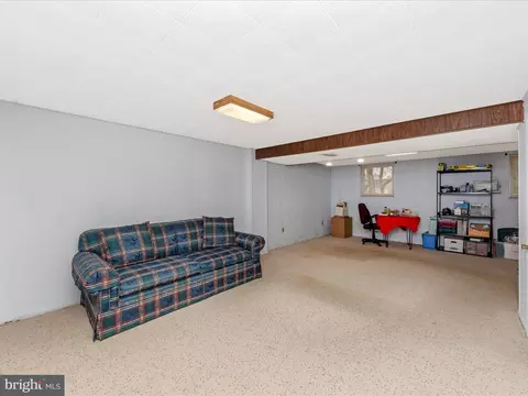 Living - 9511 Small Dr, Clinton, MD 20735 photo 5 of 5