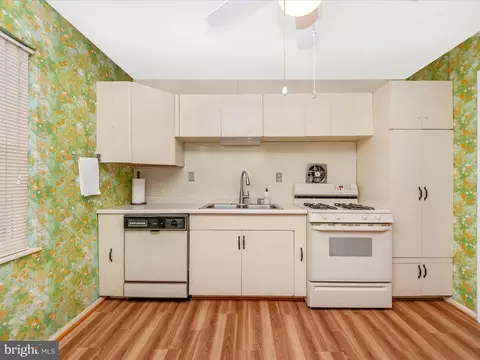 Kitchen - 9511 Small Dr, Clinton, MD 20735 photo 1 of 4