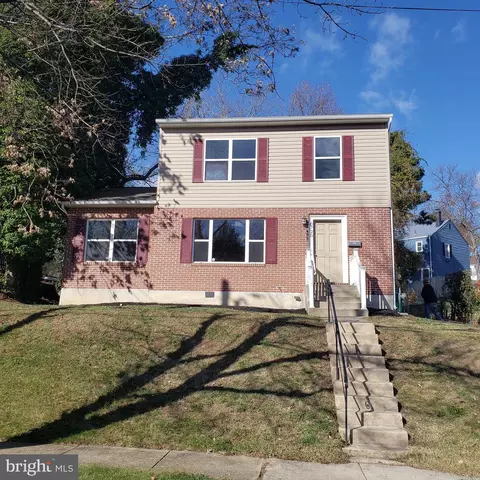 6720 Knollbrook Dr, Hyattsville, MD 20783