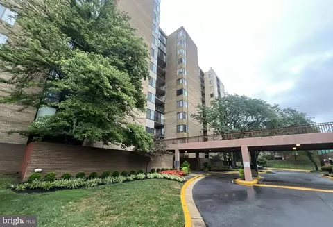 9200 Edwards Way #712, Hyattsville, MD 20783