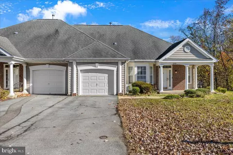 13530 New Acadia Ln, Marlboro, MD 20774