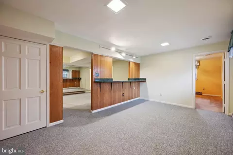 Living - 11209 Chantilly Ln, Bowie, MD 20721 photo 7 of 9