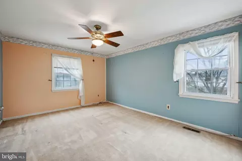 Bedroom - 11209 Chantilly Ln, Bowie, MD 20721 photo 4 of 10