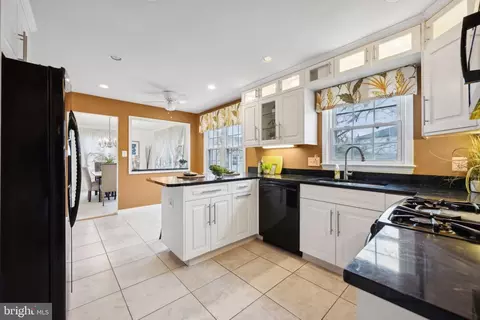 Kitchen - 11209 Chantilly Ln, Bowie, MD 20721 photo 4 of 4