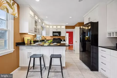 Kitchen - 11209 Chantilly Ln, Bowie, MD 20721 photo 2 of 4