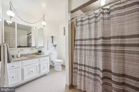 Bath - 11209 Chantilly Ln, Bowie, MD 20721 photo 1 of 2