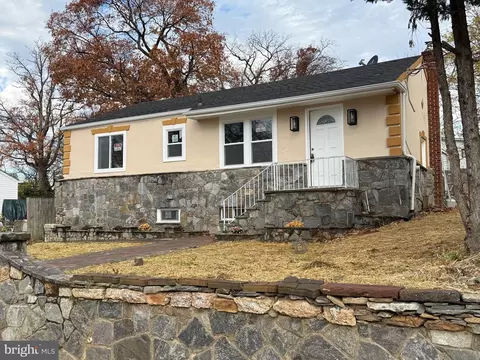 6016 Quintana St, Riverdale, MD 20737