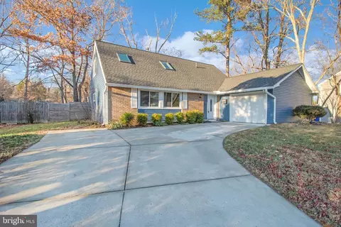 16204 Alderwood Ln, Bowie, MD 20716