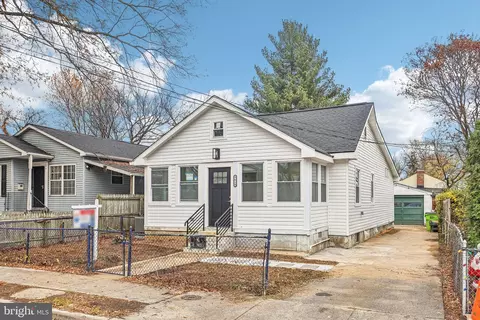 3419 41st Ave, Brentwood, MD 20722