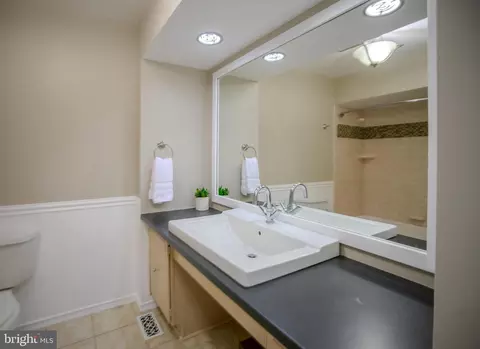 9001 Golden Pass, Laurel, MD 20708 photo 17