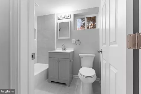 Bath - 15309 Maple Dr, Accokeek, MD 20607 photo 4 of 4