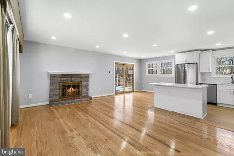 Living - 15309 Maple Dr, Accokeek, MD 20607 photo 1 of 3