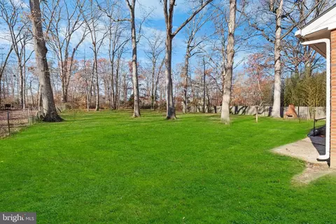 Exterior - 15309 Maple Dr, Accokeek, MD 20607 photo 4 of 5