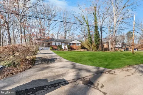 Exterior - 15309 Maple Dr, Accokeek, MD 20607 photo 5 of 5