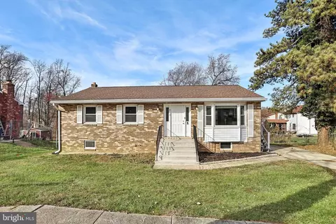 816 E Tantallon Dr, Fort Washington, MD 20744