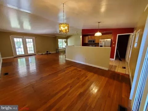 Living - 13403 Briarwood Dr, Laurel, MD 20708 photo 5 of 5