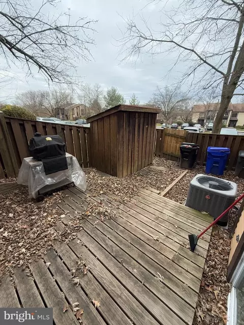 7306 Split Rail Ln, Laurel, MD 20707 photo 5