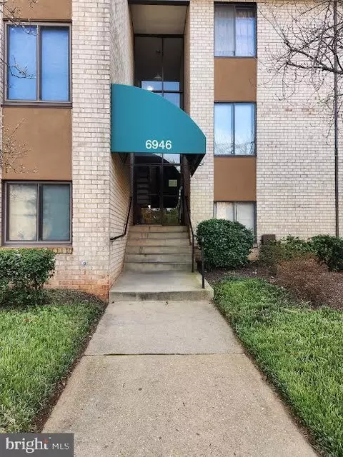 6946 Hanover Pkwy #1, Greenbelt, MD 20770