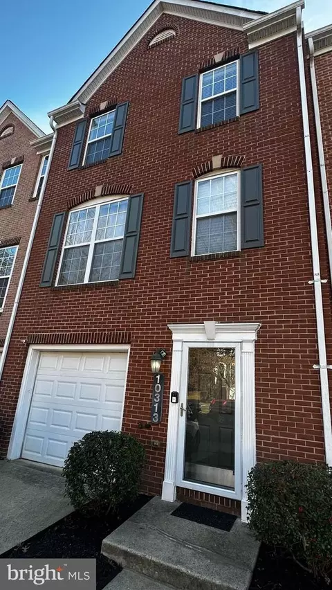 10313 Nareen St, Marlboro, MD 20774
