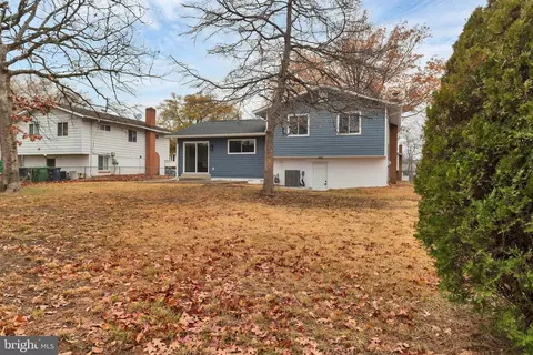 8917 Walkerton Dr, Lanham, MD 20706 photo 35