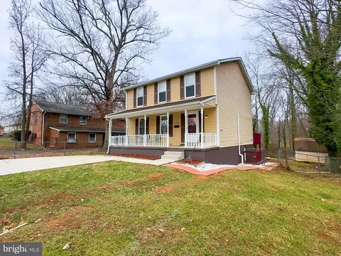 9702 Woodland Ave, Lanham, MD 20706