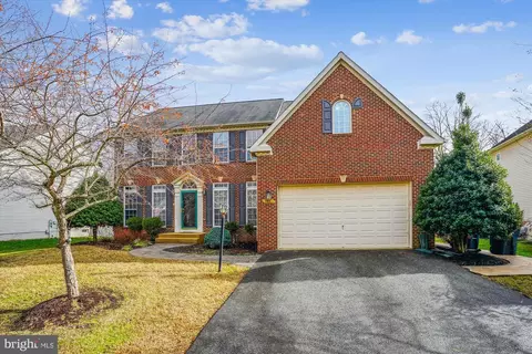 911 Strausberg St, Accokeek, MD 20607