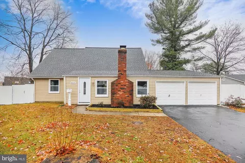 16115 Pond Meadow Ln, Bowie, MD 20716