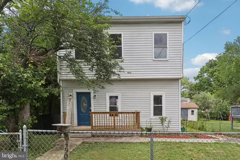 4902 52nd Pl, Hyattsville, MD 20781