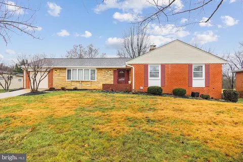 12004 Hunterton St, Marlboro, MD 20774