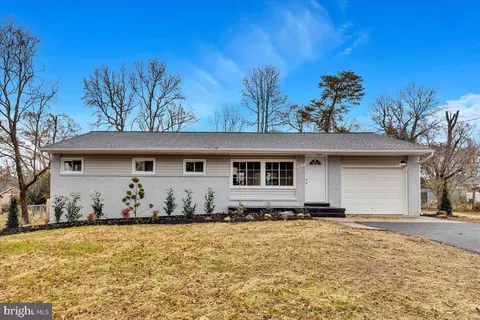 6012 Griffith Dr, Suitland, MD 20746