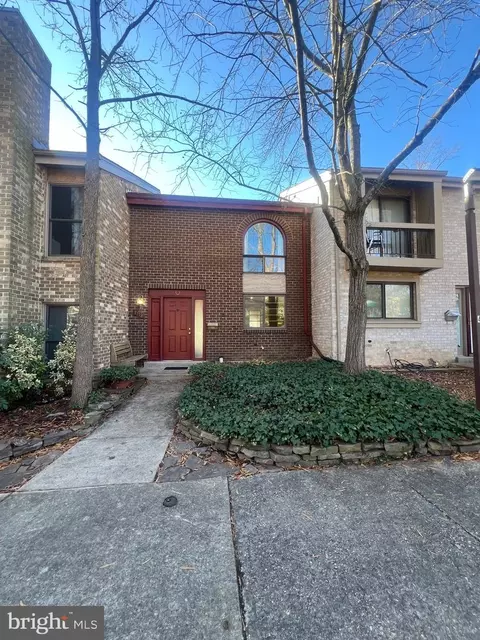 7118 Ora Glen Ct, Greenbelt, MD 20770