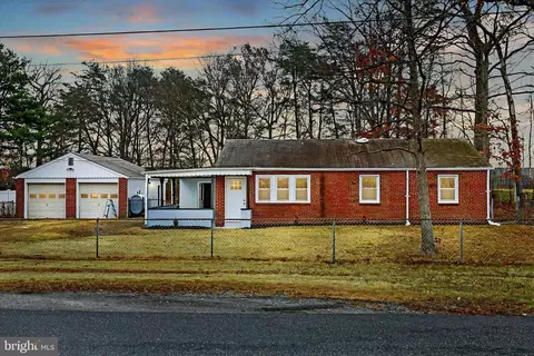 8700 Mimosa Ave, Clinton, MD 20735