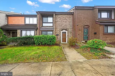 8219 Canning Ter, Greenbelt, MD 20770