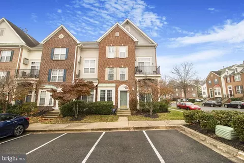 1700 Sycamore Heights Ct #91, Bowie, MD 20721