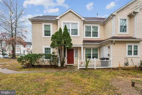 906 Dunloring Ct, Marlboro, MD 20774