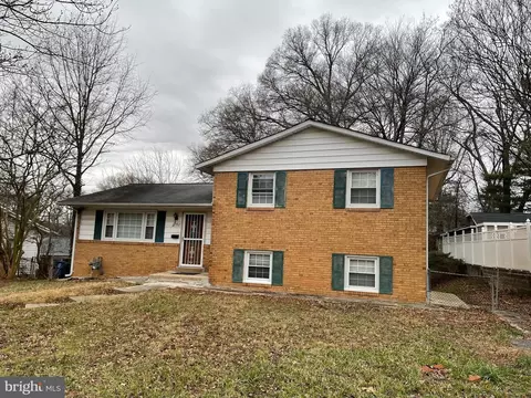 7702 Edmonston Rd, College Park, MD 20740