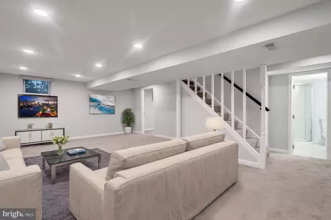 Living - 4700 Pickett Ct, Morningside, MD 20746 photo 5 of 5