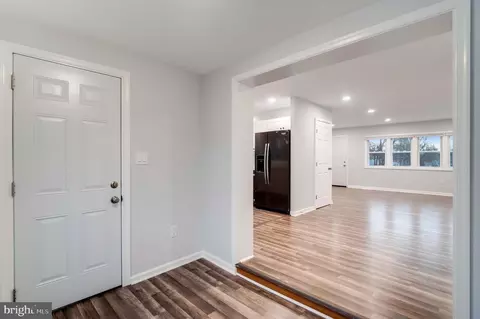 Entry Way - 4700 Pickett Ct, Morningside, MD 20746 photo 3 of 5