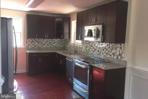 6329 Springbrook Ln, Clinton, MD 20735 photo 3