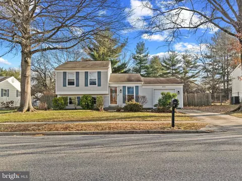 4005 New Haven Dr, Bowie, MD 20716