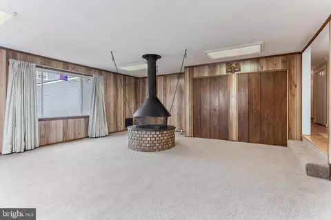 Living - 6316 Merna Ln, Lanham, MD 20706 photo 7 of 7