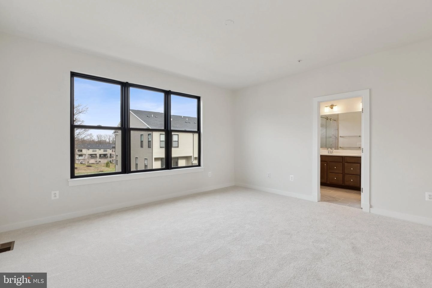 Undisclosed, Bowie, MD 20715 photo 13