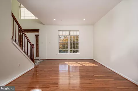 Living - 12118 Quadrille Ln, Bowie, MD 20720 photo 3 of 6